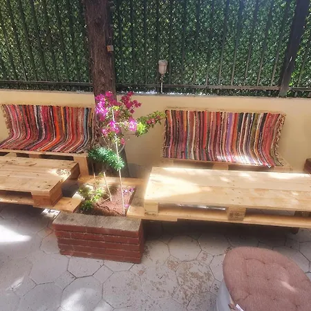 Helios Hotel&hostel شكودر