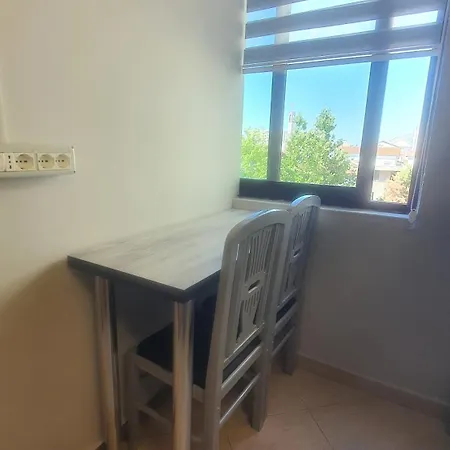 Helios Hotel&hostel ホステル Shkodër