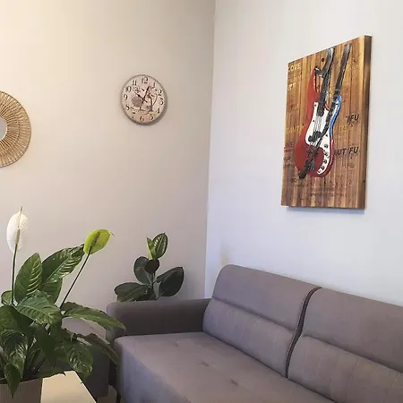 Helios Hotel&hostel ホステル