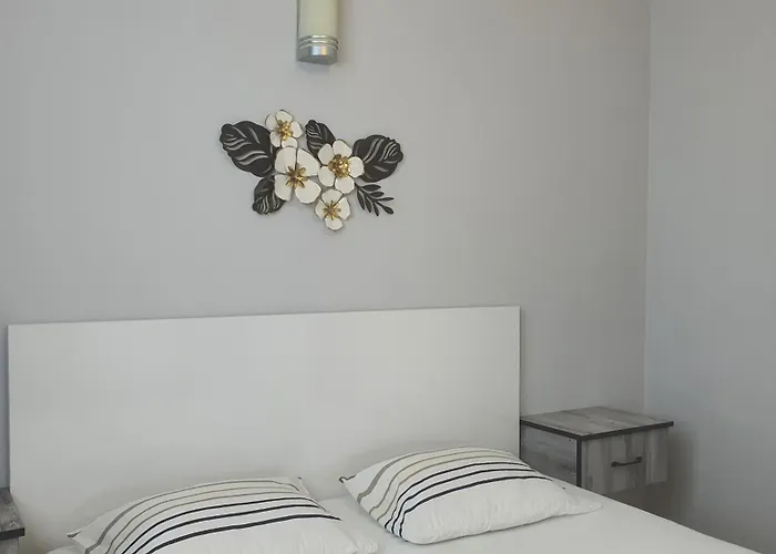 Helios Hotel&hostel *