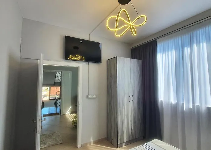 Helios Hotel&hostel Hostal Shkodër