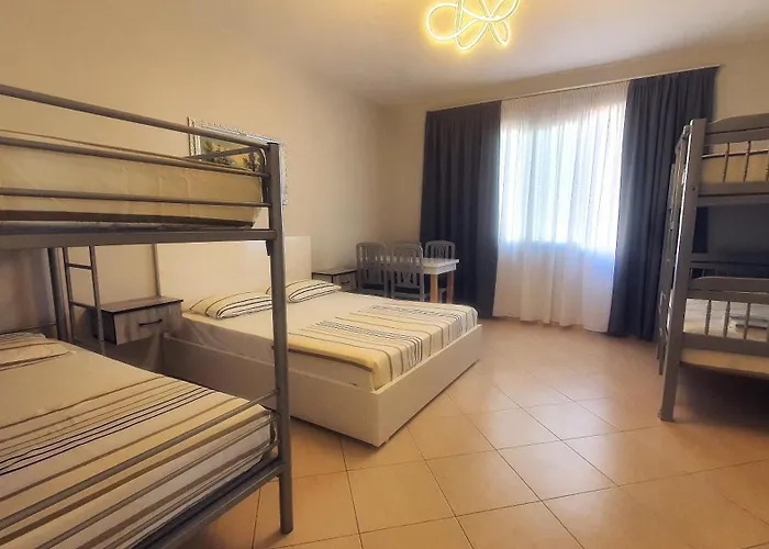 Helios Hotel&hostel Hostal Shkodër